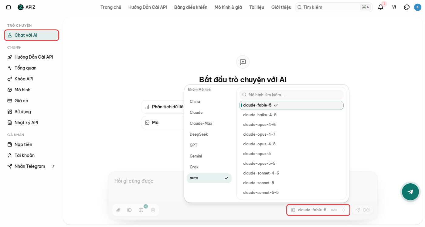 Trang Chat với AI: bấm tên mô hình ở góc dưới để chọn nhóm và mô hình rồi chat